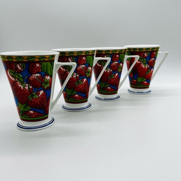 St Michael Strawberry Patterned Mugs - Set of 4 Bone China Made in the UK - Picture 2 of 14